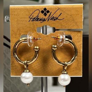 NWT Patricia Nash- Pearl Hoop Drop Earrings
World Coin